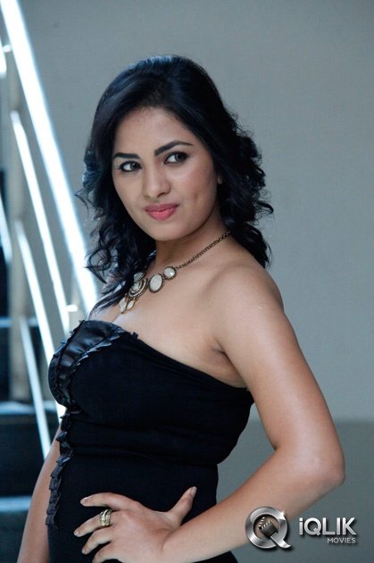Srushti-Dange-at-April-Fool-Movie-Platinum-Disc-Function